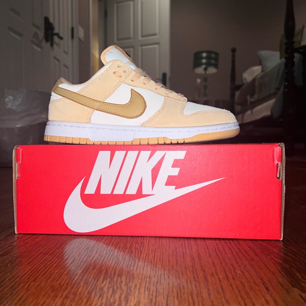 Nike Dunk Low LX - Brand New